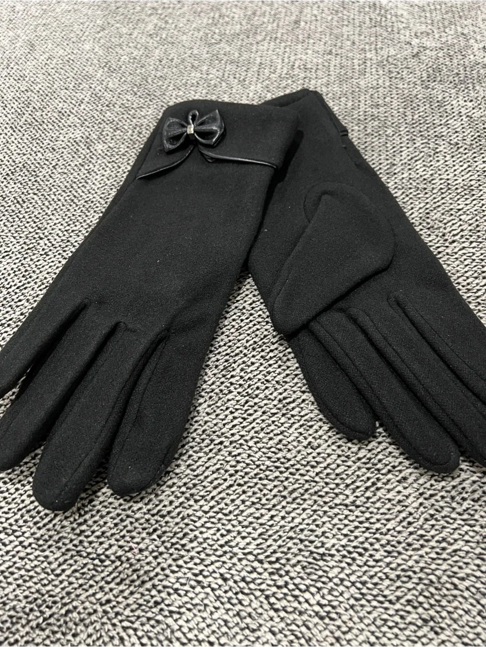 Elegant Black Women's Bow Detail Gloves